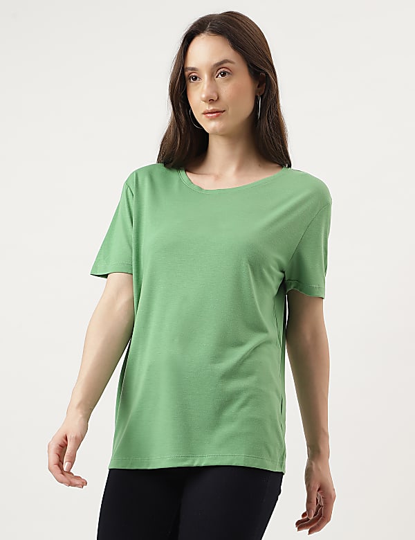 Relaxed Fit Crew Neck Tee
