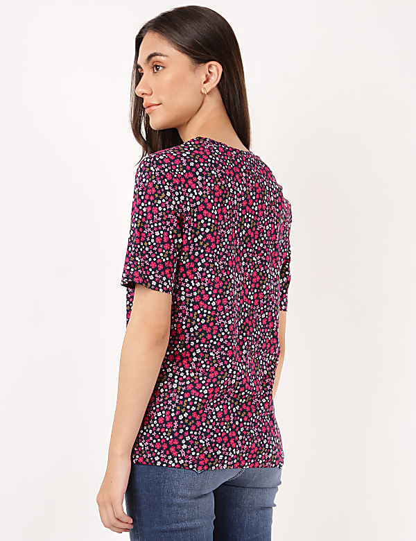 Pure Cotton Floral Print Crew Neck T-shirt