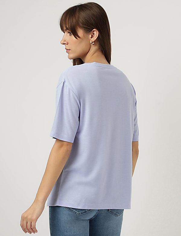 Embroidered Round Neck T-Shirt
