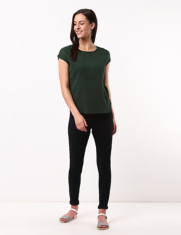 Textured Shoulder Rushed Top