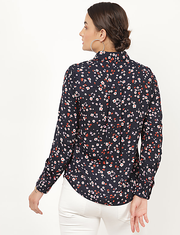 Printed Spread Collar Blouse