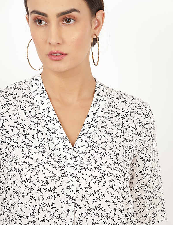 Leaf Printed V-Neck Top