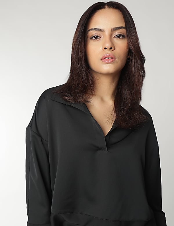 Spread Collar Blouse