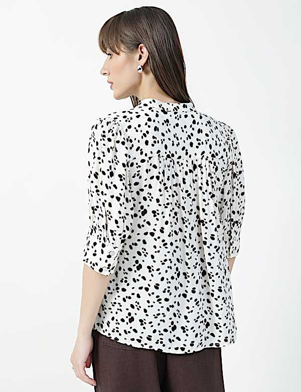 PUFF SLEEVED BLOUSE