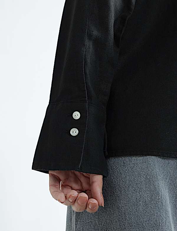 Linen Rich Johnny Collar Top
