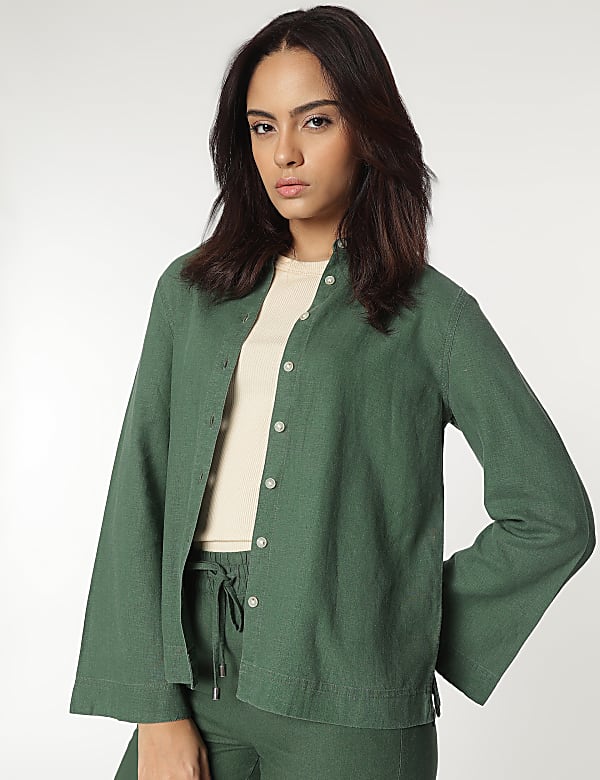 Linen Rich Spread Collar Shirt