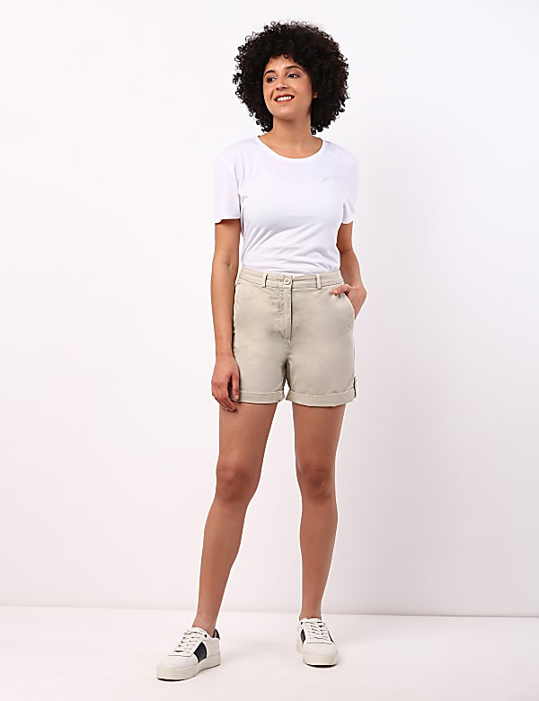 INT Regular Chino Short