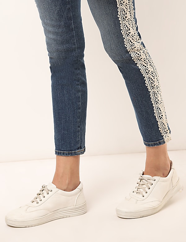 Cotton Mix Side Lace Pattern Slim Fit Jeans