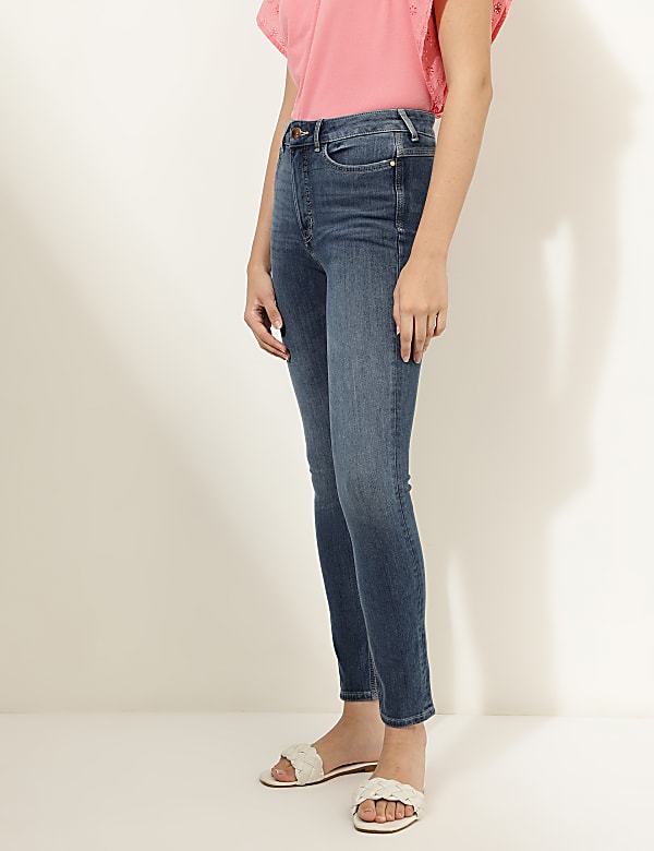 Solid Skinny Fit Jeans