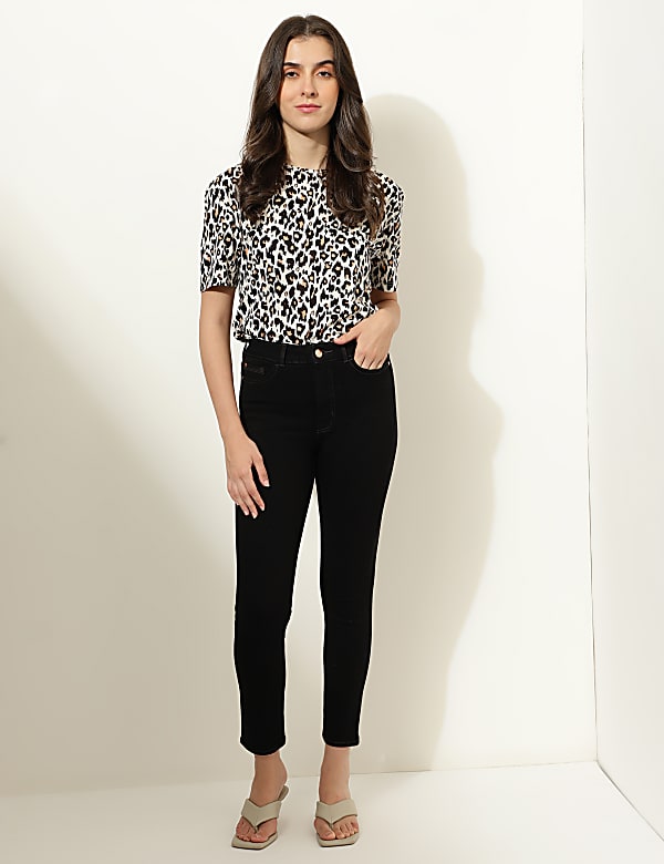 Solid Skinny Fit Jeans