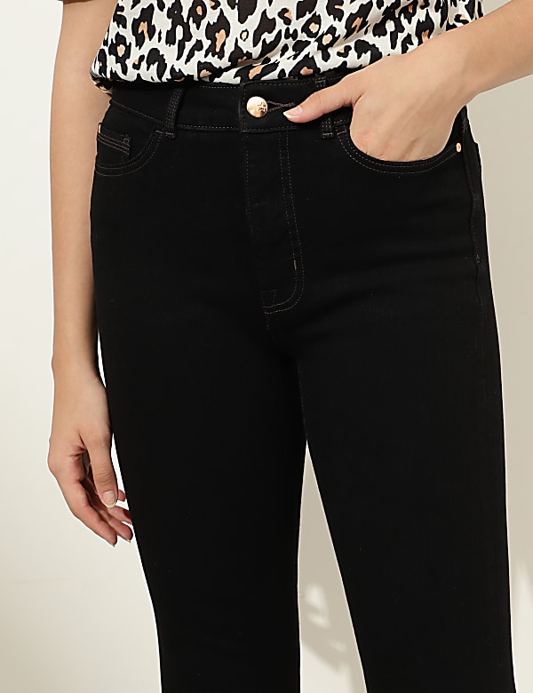 Solid Skinny Fit Jeans