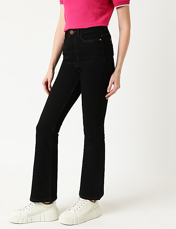 Solid Slim Fit Jeans