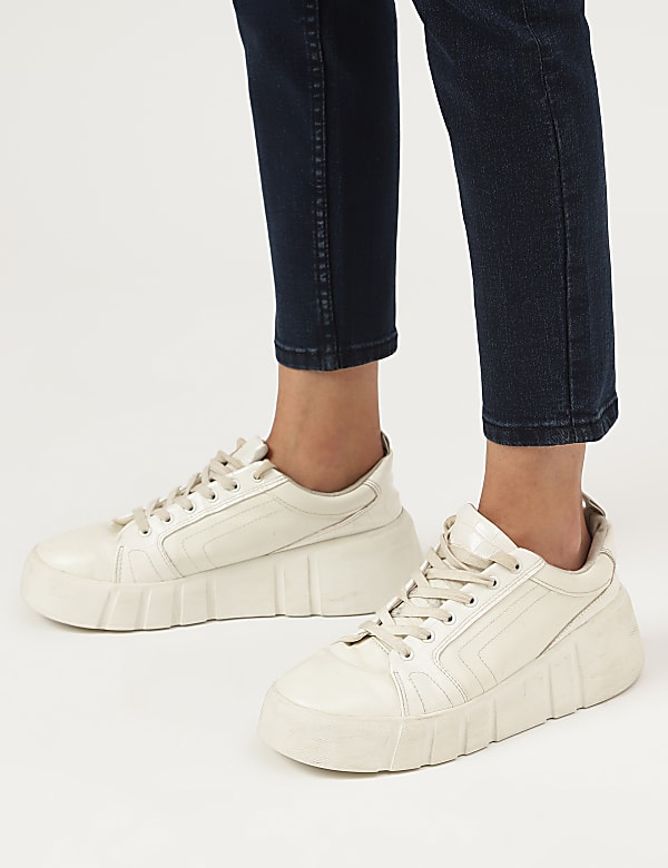 Skinny Mid Waist Jeans