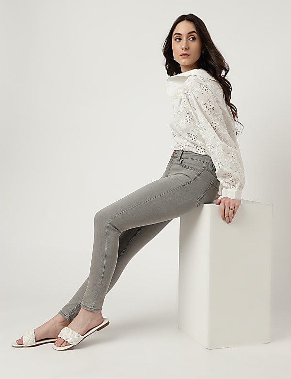 Skinny Mid Waist Jeans