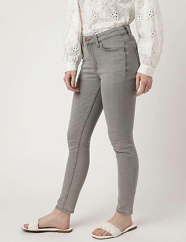 Skinny Mid Waist Jeans
