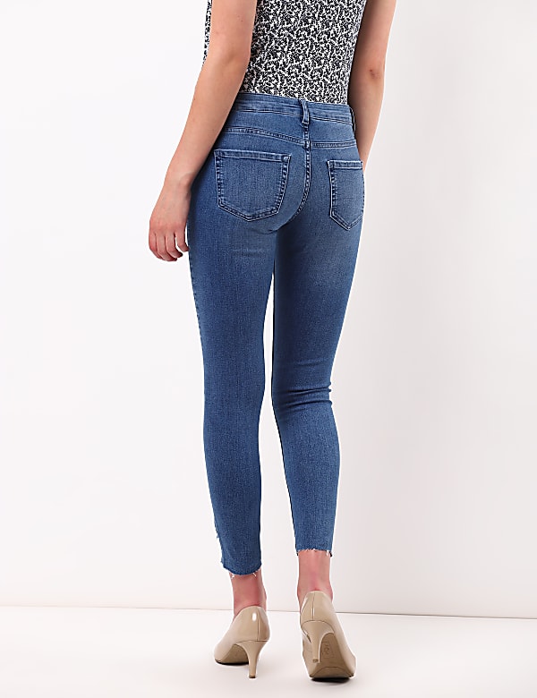 Chewed Hem Denim w/Stretch