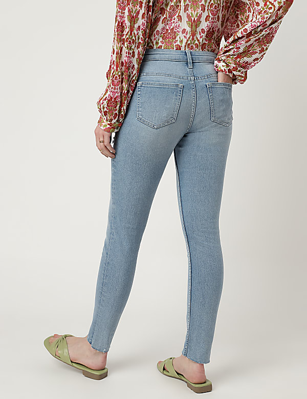 Skinny Mid Waist Jeans