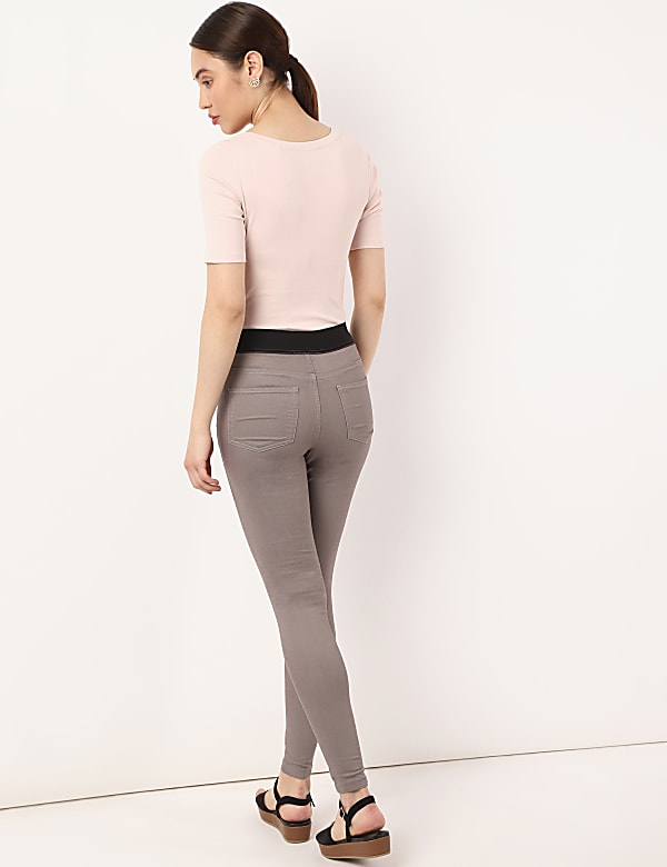 Solid Super Skinny Fit Jeggings
