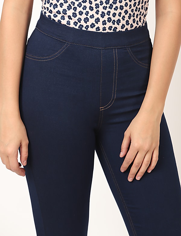 Solid Regular Fit Jeggings
