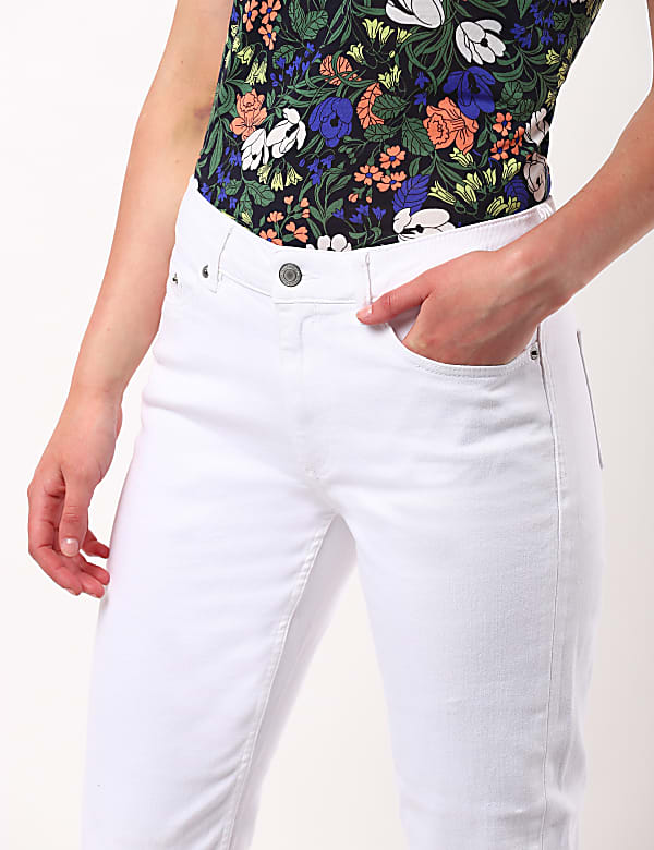 Relaxed Slim Crop Denim
