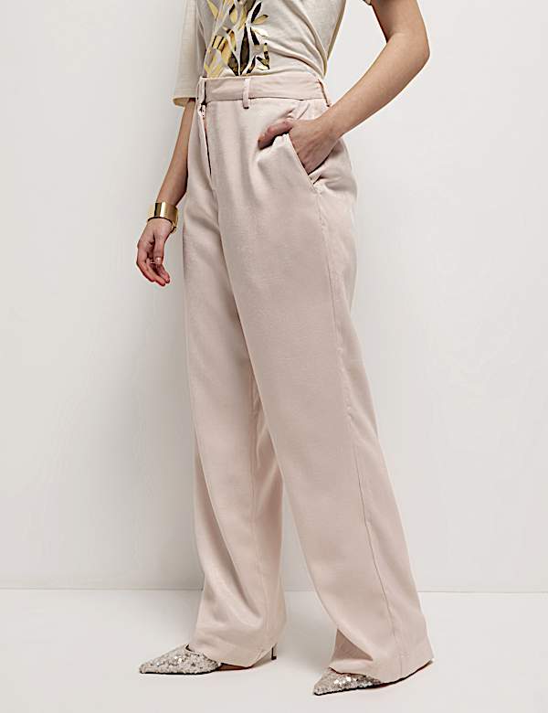 Flared Leg Mid Rise Trousers