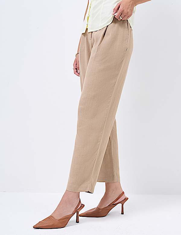 Linen Rich Pleat Front Cropped Trousers
