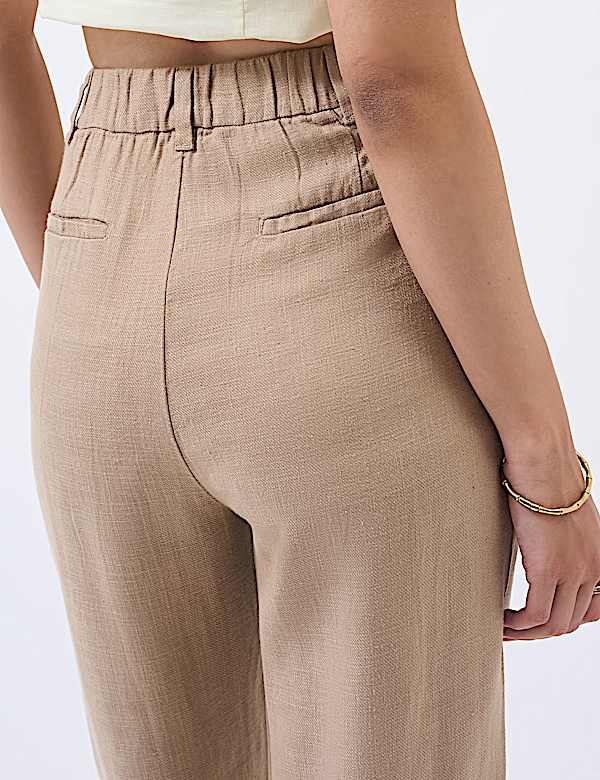 Linen Rich Pleat Front Cropped Trousers