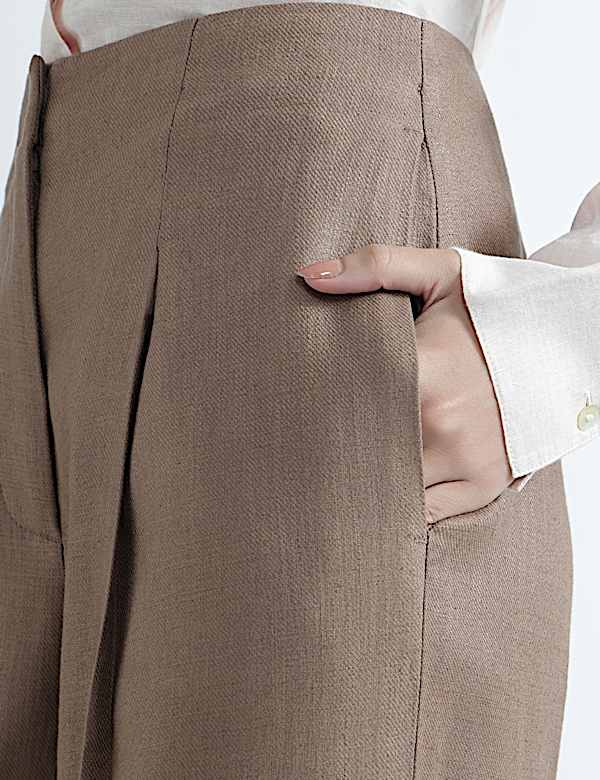 Linen Rich Pleated Wide Leg Trousers