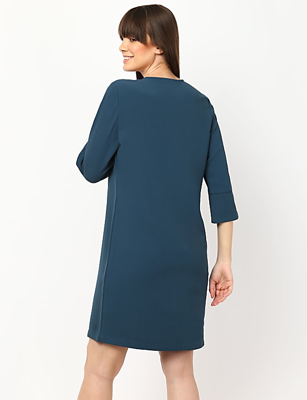 Plain 3/4 Sleeve Crepe Shift