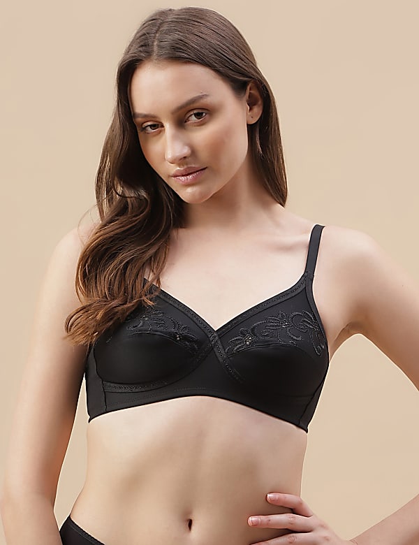 Wired Laced Floral Embroided Bra
