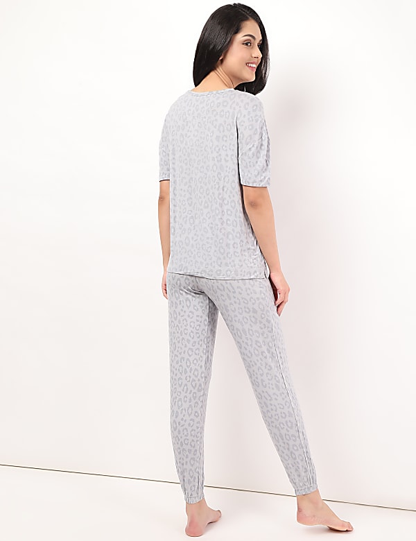 Viscose Mix Printed Round Neck Pyjama Set
