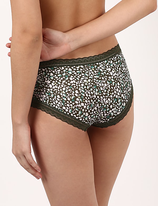 INT 5P MF LACE FLORAL SHORT