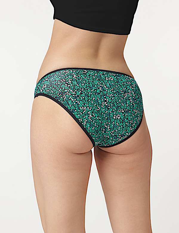 3pk Cotton Rich High Leg Knickers
