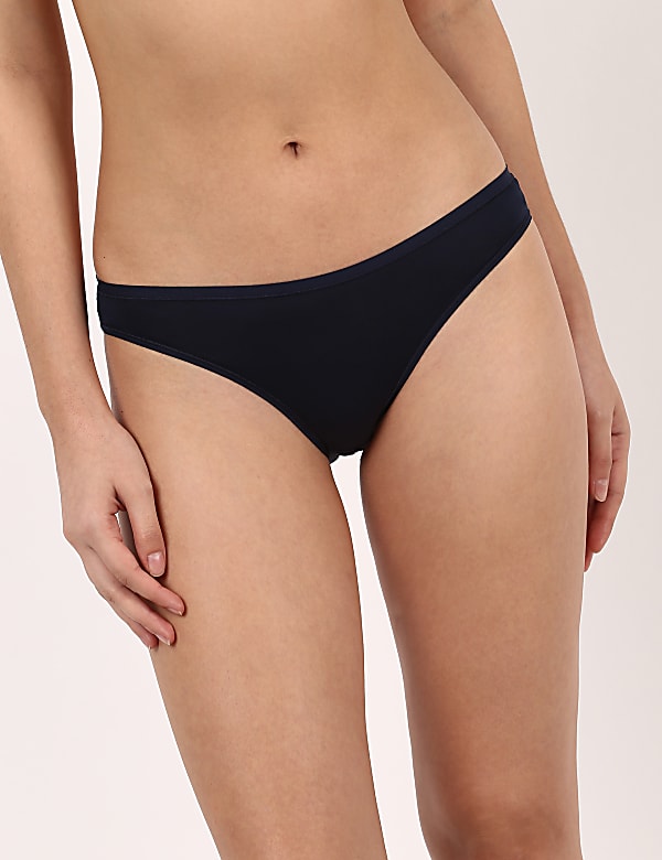 INT 5p High Summer Bikini