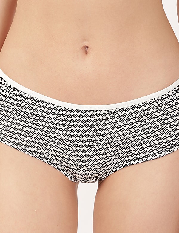3 Pack Geo Print Low Rise Shorts
