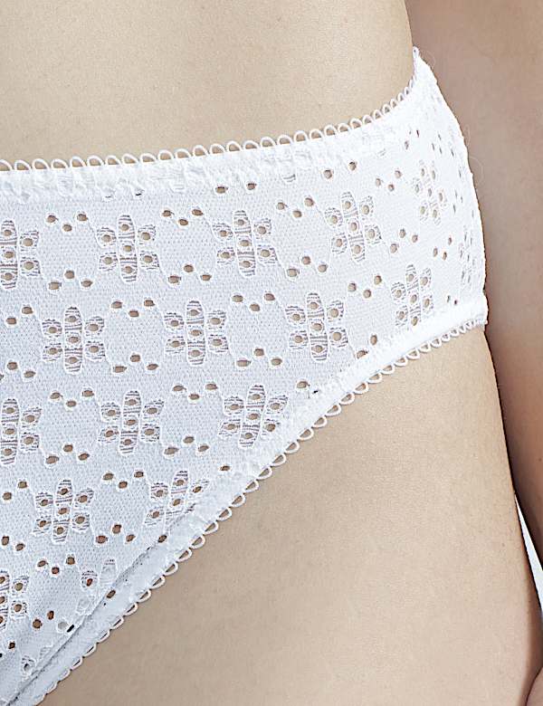 Textured Lace Detail Mid-Rise Knickers