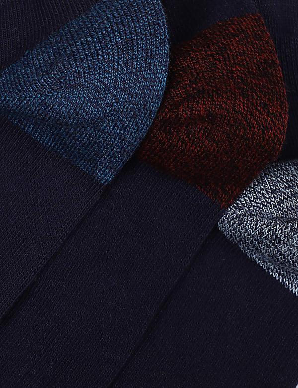 3 Pairs of Cotton Mix Textured Socks