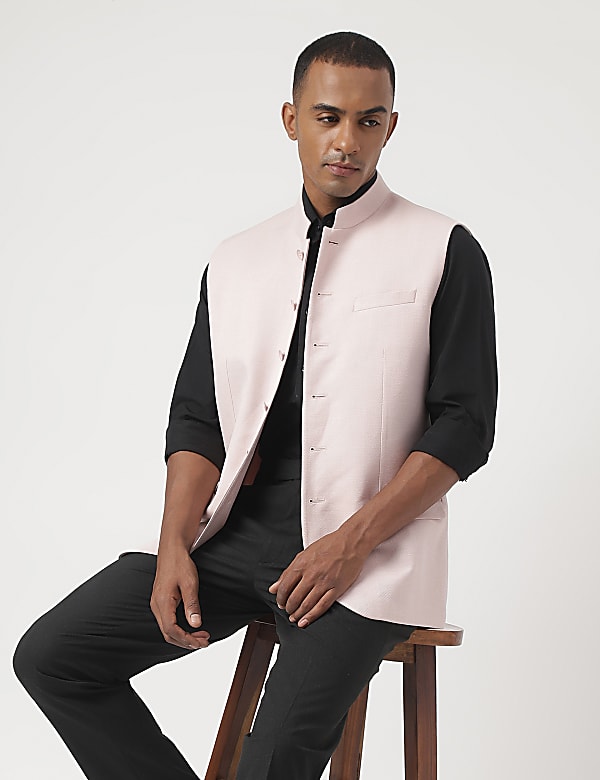 Tailored-Fit Textured Sleeveless Waistcoat