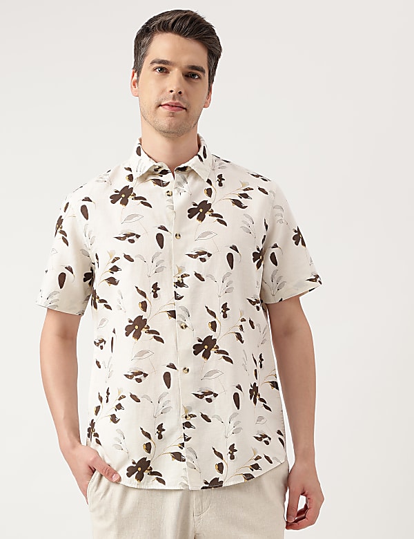 Relaxed Fit Spread Collar Shirt