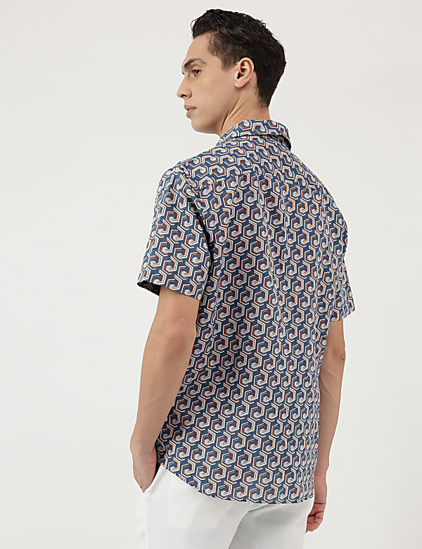 Relaxed Fit Spread Collar Shirt