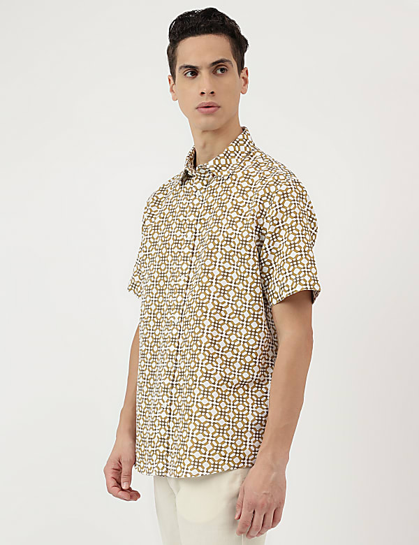 Relaxed Fit Spread Collar Shirt
