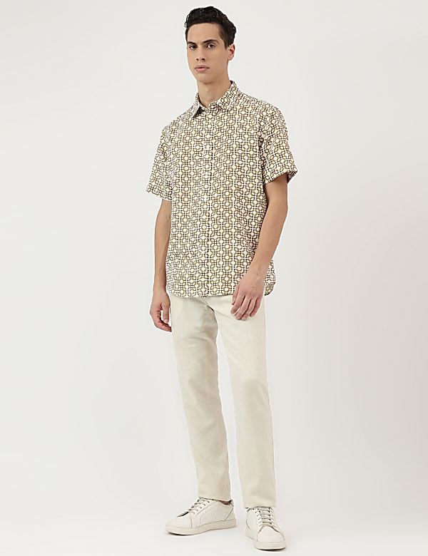 Relaxed Fit Spread Collar Shirt
