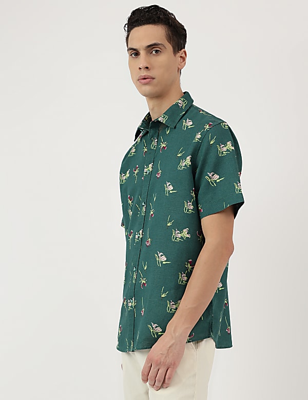 Relaxed Fit Spread Collar Shirt