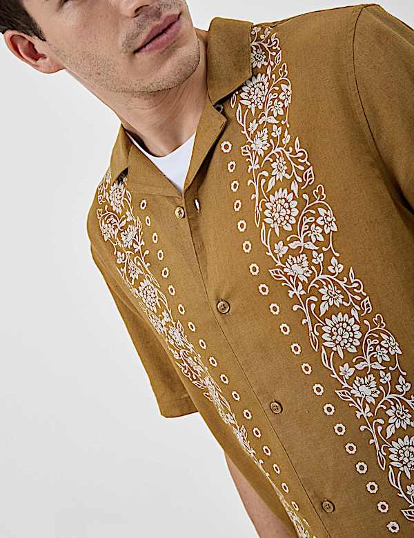 REVERE COLLAR SS BORDER PRINT SHIRT