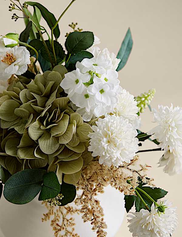 Artificial Large Real Touch Mixed Arrangement - MV