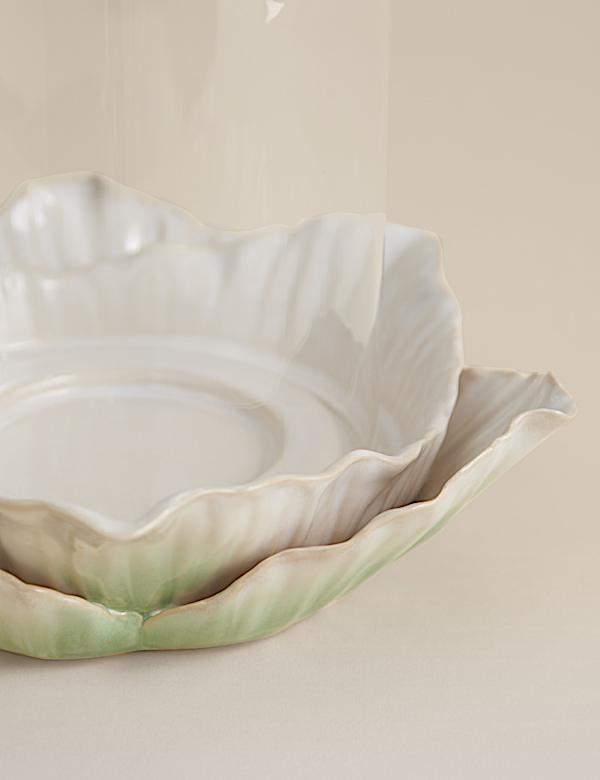 פמוט עששית בדוגמת עלי כותרת ובעיצוב קפלים - IL