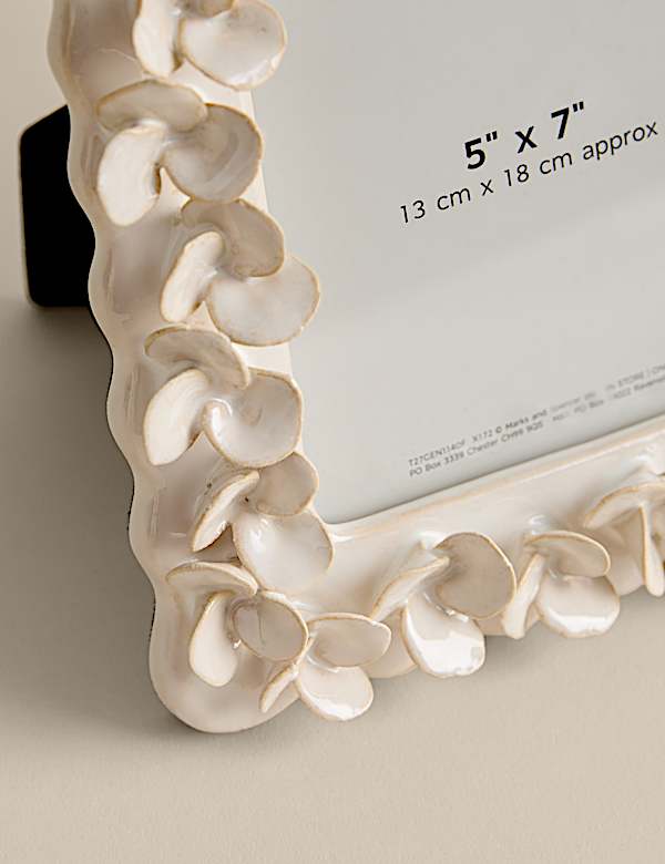 Petal Photo Frame 5x7 inch - PT