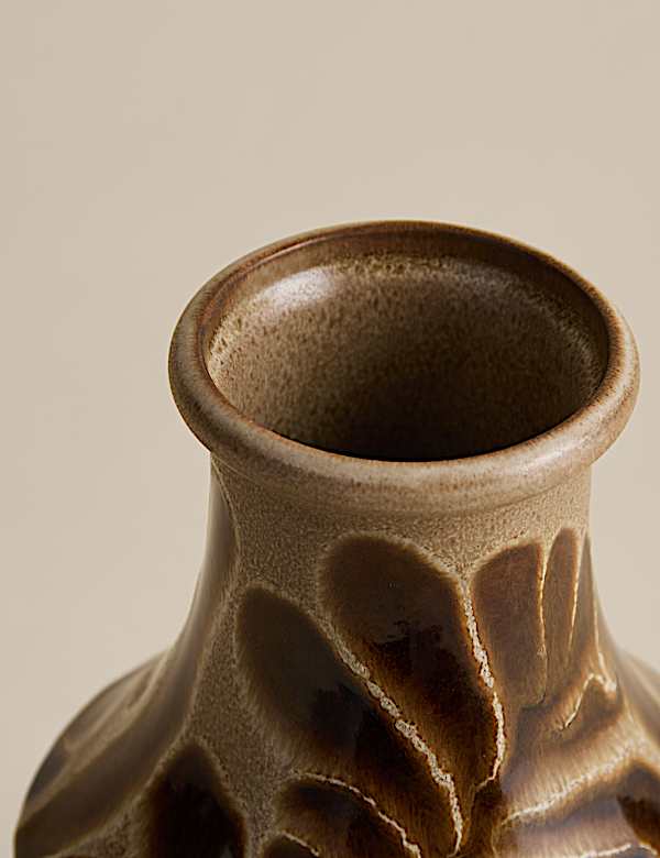 Reactive Leaf Ceramic Vase - SK