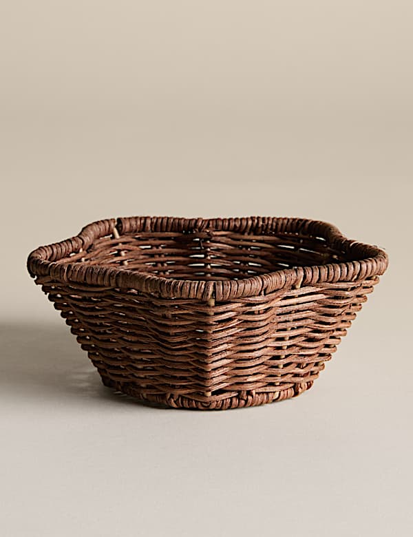 Kleine Rattan-Schüssel mit Wellenrand - AT