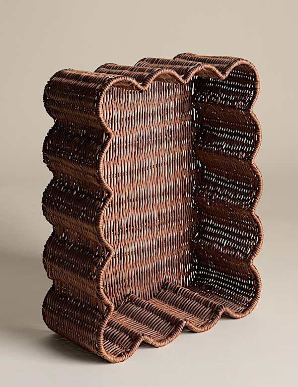 Medium Scalloped Rattan Tray - NO